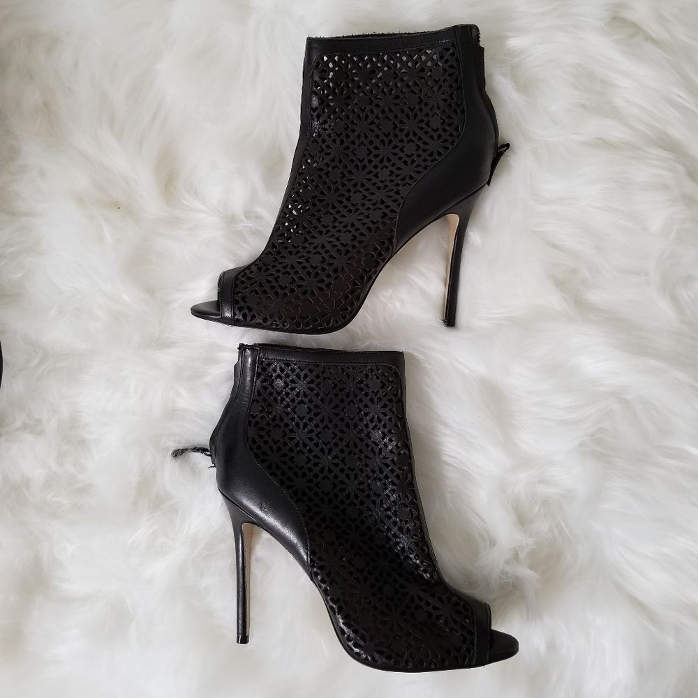Badgley Mischka July peep toe boots